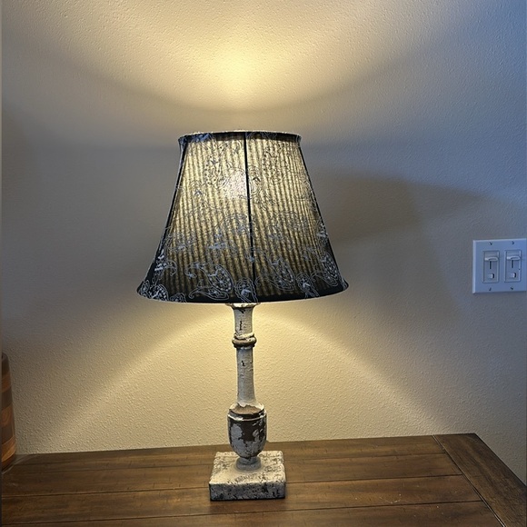 A’Homestead Shoppe, Inc white washed distressed Paisley Striped black white lamp - Picture 8 of 15